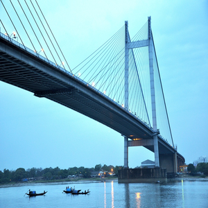 Image by PDPics titled ’bridge, calcutta, kolkata’. Source: Pixabay