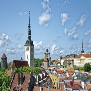 Image by Makalu titled ’estonia, tallinn, historic center’. Source: Pixabay