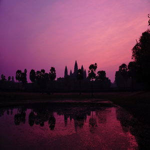 Image by AO-IRIS titled ’cambodia, angkor wat, sunrise’. Source: Pixabay