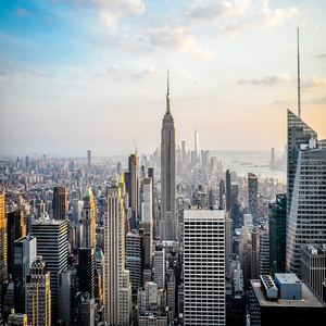 Image by Leonhard_Niederwimmer titled ’nyc, new york city, america’. Source: Pixabay