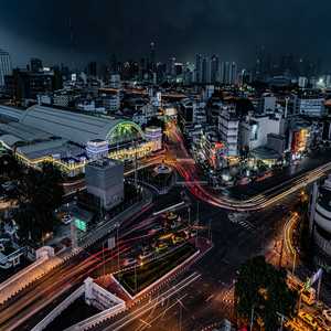 Image by Tik_Pitak titled ’city, bangkok, night’. Source: Pixabay