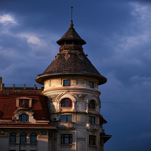 Image by ncsmnd titled ’bulandra theatre, architecture, bucharest’. Source: Pixabay
