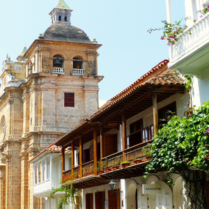 Image by Taschengeld titled ’cartagena, historic center, colombia’. Source: Pixabay