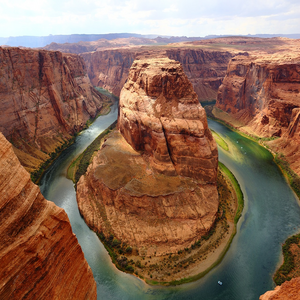 Image by KeYang titled ’horseshoe bend, grand canyon, colorado river’. Source: Pixabay