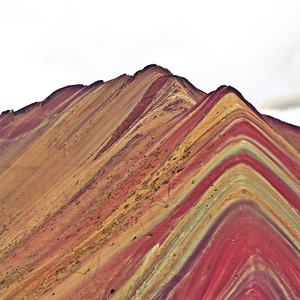Image by jerzykwpodrozy titled ’peru, cusco, rainbow mountains’. Source: Pixabay