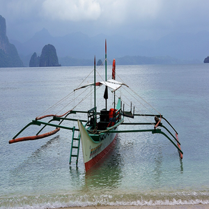 Image by RichardMc titled ’boat, philippines, el nido’. Source: Pixabay