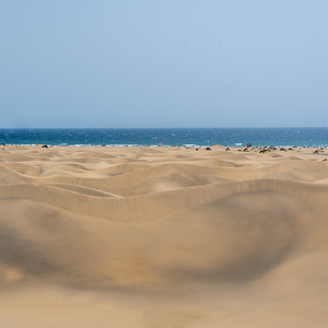 Image by pixelRaw titled ’desert, beach, sand’. Source: Pixabay
