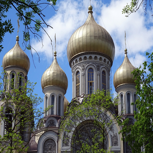 Image by NinasCreativeCorner titled ’church, orthodox church, vilnius’. Source: Pixabay
