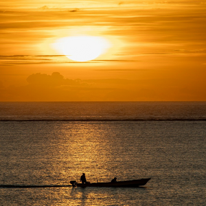 Image by xiSerge titled ’boat, sunset, waves’. Source: Pixabay