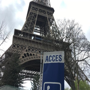 Accessible for disabled Eiffel Tour